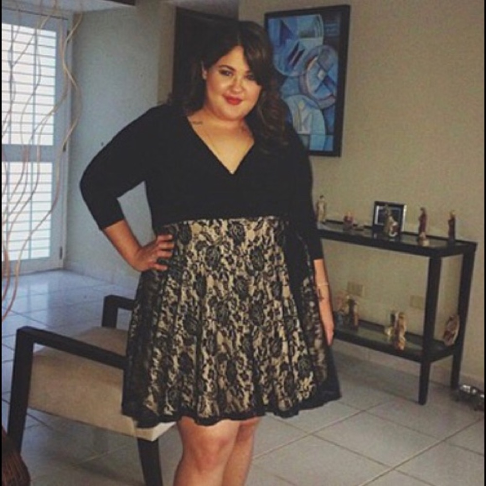 Nude and black dress 🏷